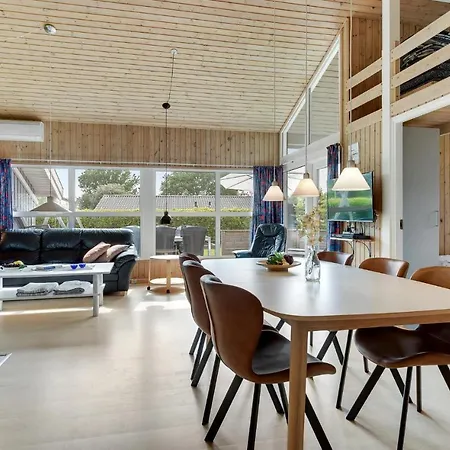 4 Bedroom Pet Friendly In Sydals * Skovbyballe