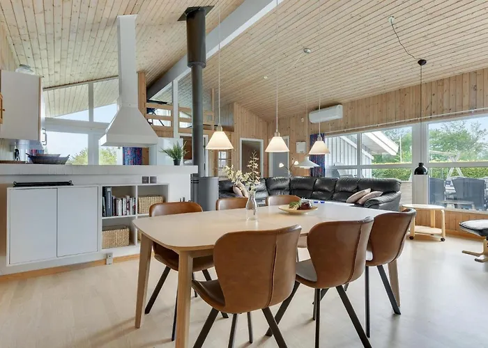 4 Bedroom Pet Friendly In Sydals Сasa de vacaciones Skovbyballe